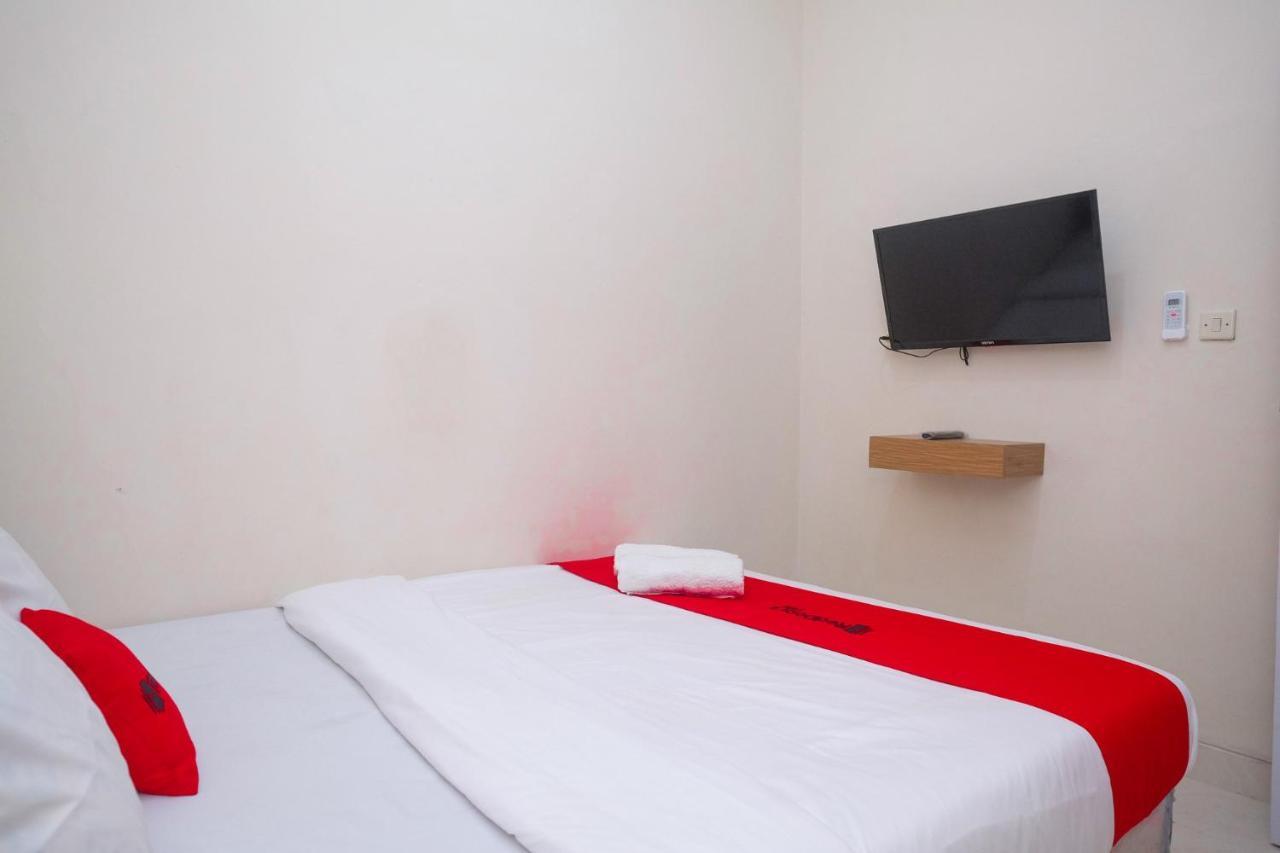 Reddoorz Syariah Near Universitas Mercu Buana Kampus 2 Yogyakarta Kejayan Экстерьер фото